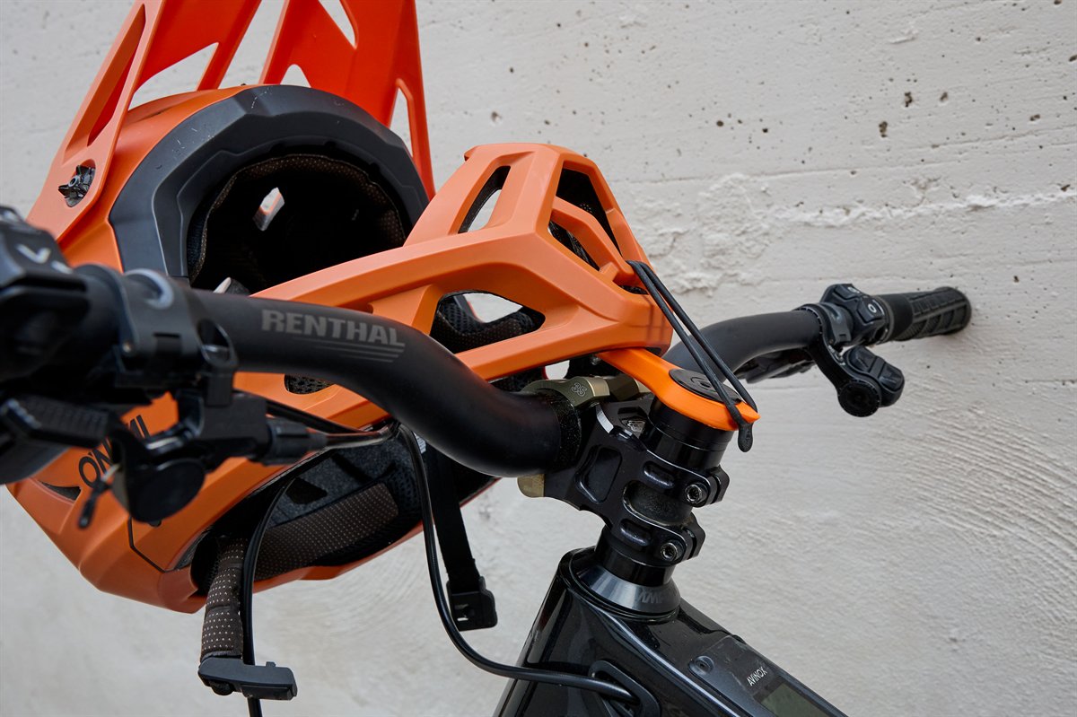 Supporto per Casco Integrale o Aperto MTB