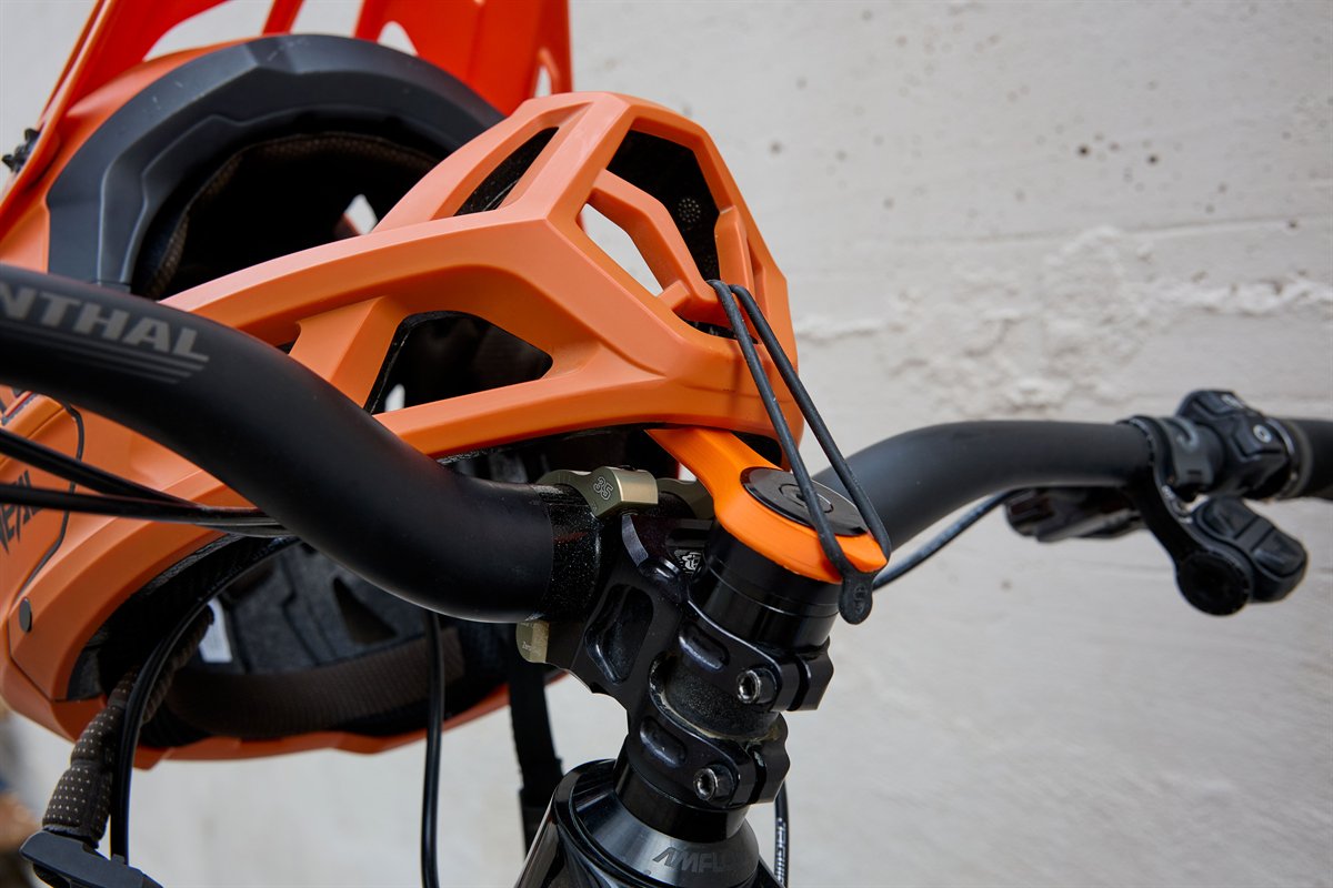 Supporto per Casco Integrale o Aperto MTB
