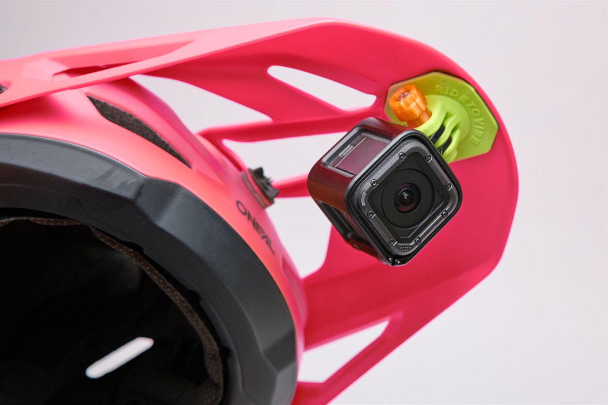 Supporto Action Cam Flessibile V2.0 – Low Profile con Chiave di Serraggio